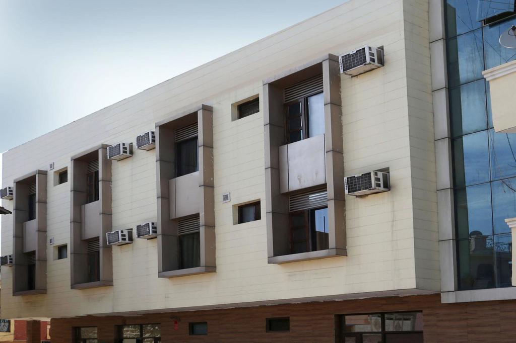 Hotel Diamond Inn Chandīgarh Екстериор снимка