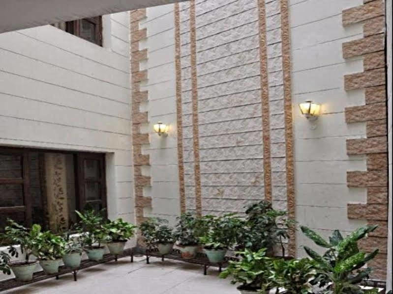 Hotel Diamond Inn Chandīgarh Екстериор снимка